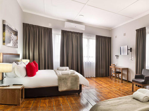 Clanwilliam Hotel 3*